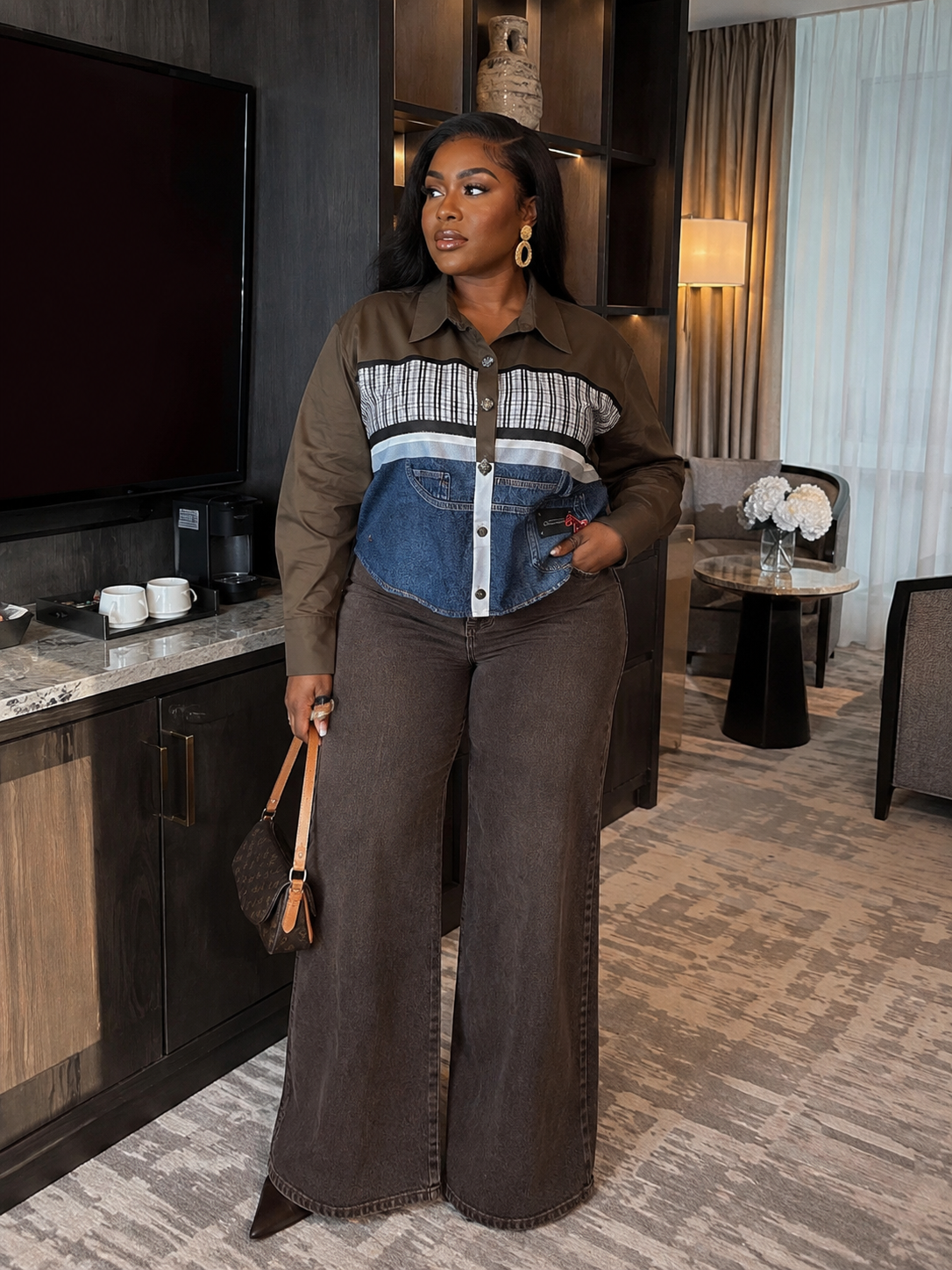 High-Waisted Dark Wash Wide-Leg Trouser